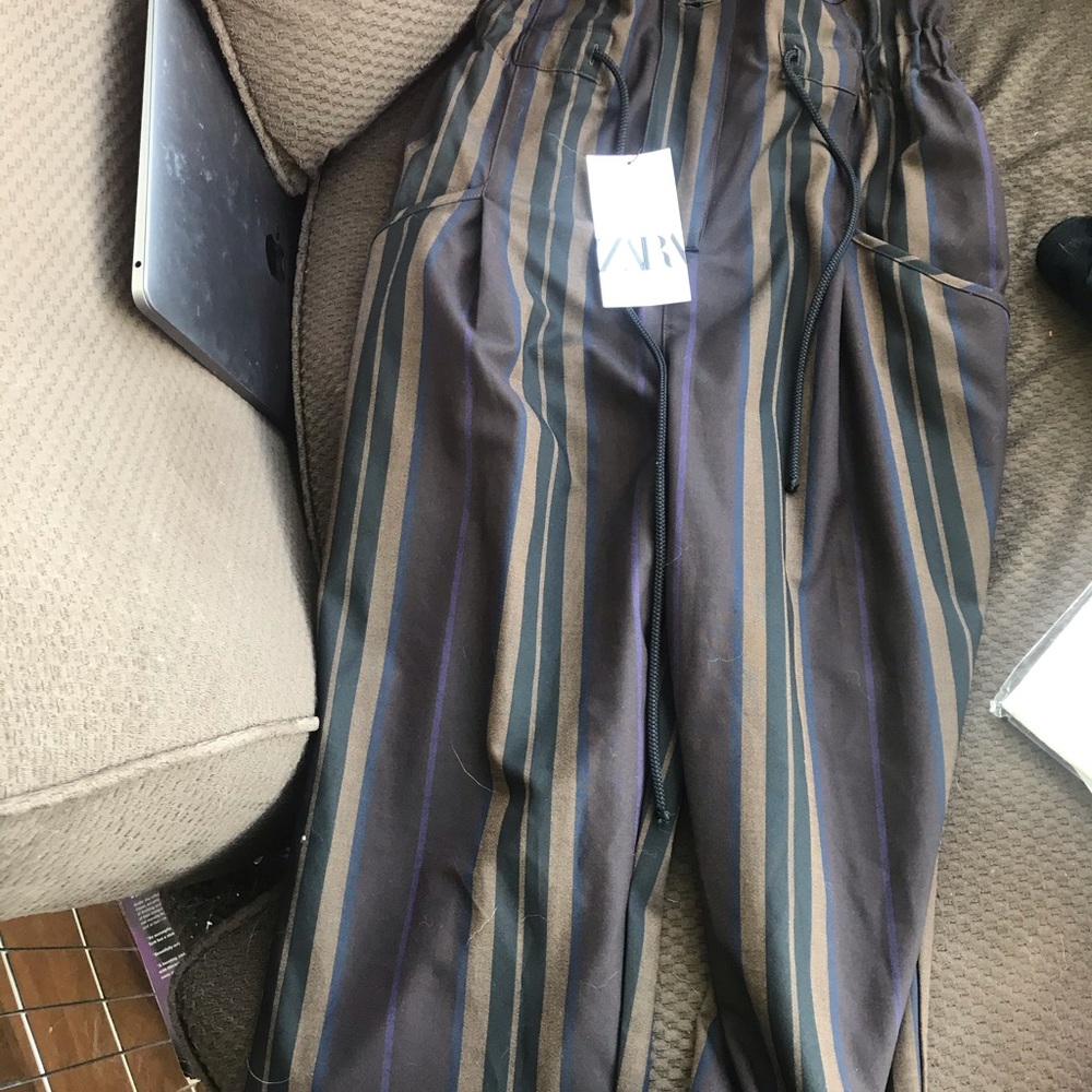 Zara paper bag pants w/tag